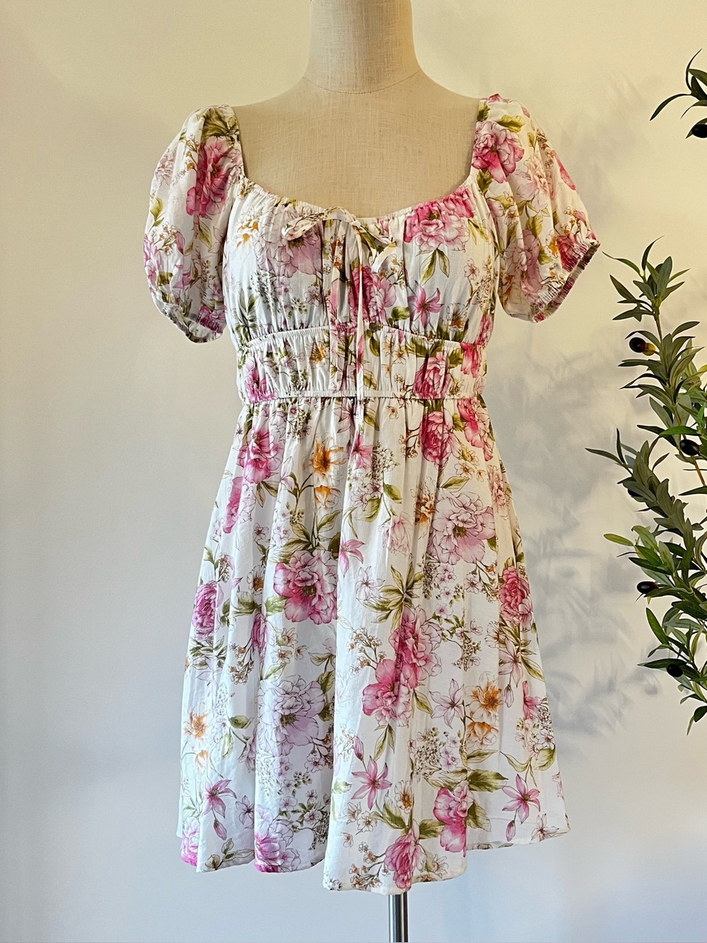 Coquette style Floral Pink Puff-Sleeve Dress